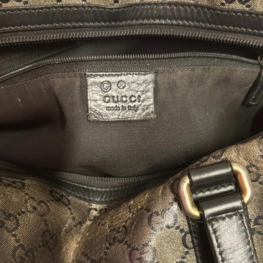 Gucci Vintage Beige & Black Monogram Tote. - Picture 2 of 14
